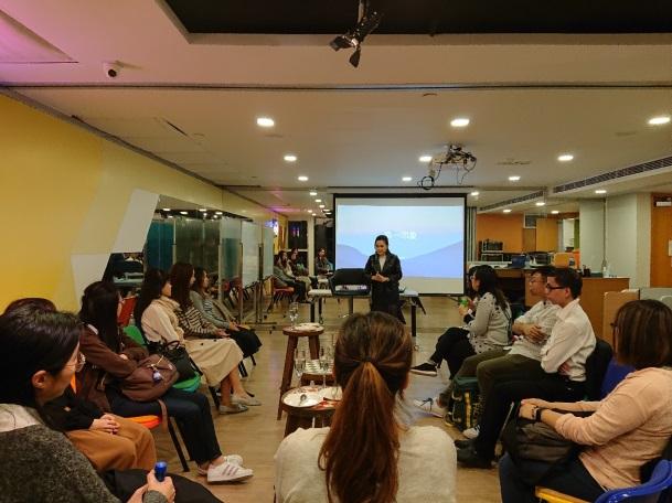 “Project LIGHT” provides career development services for wor…