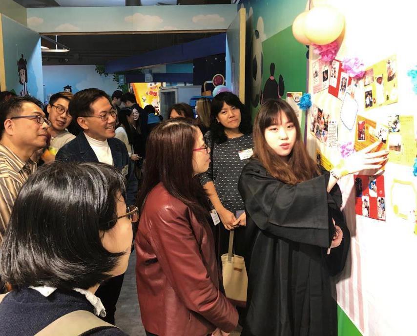 年青媽媽參加「Yo Life School」學習照顧小孩及建立正面親子關係