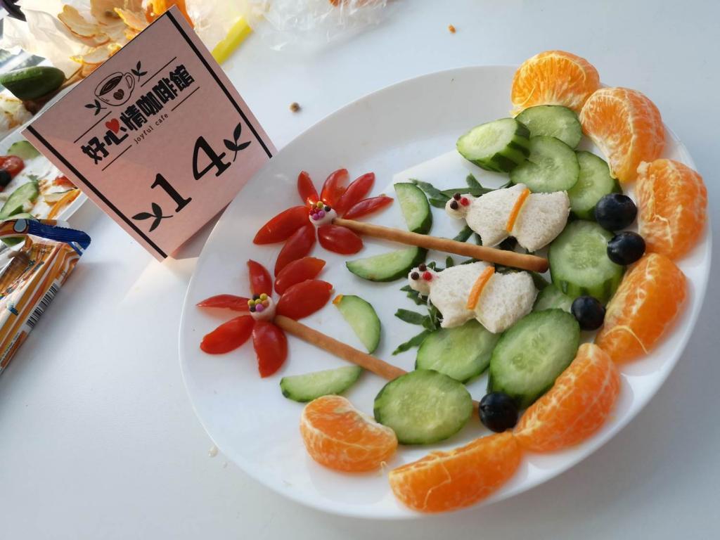 Elders and carers explored stress coping mechanism in “Joyful Café”