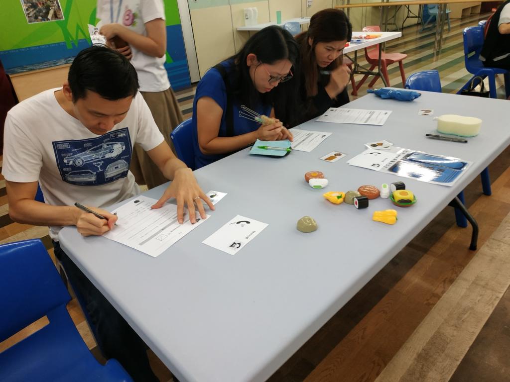 HKYWCA organised seminars for parents with autistic children