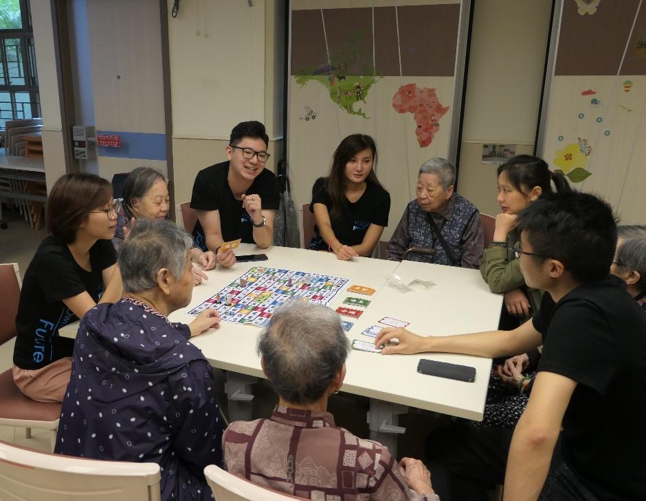 YF Life paid a visit to the home for the elderly