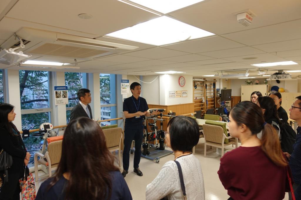 Advisory Committee on the Enhancing Self-Reliance Through District Partnership Programme visited Y Senior Care