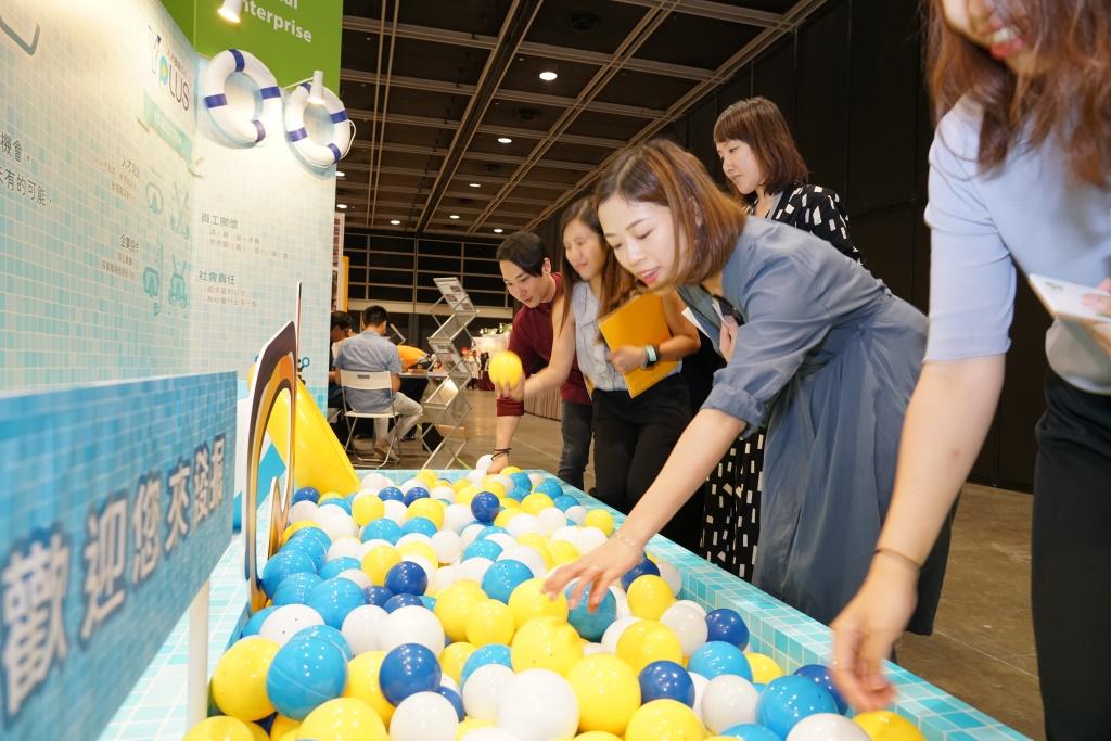 HKYWCA joined “The Caring Company Partnership Expo 2019”