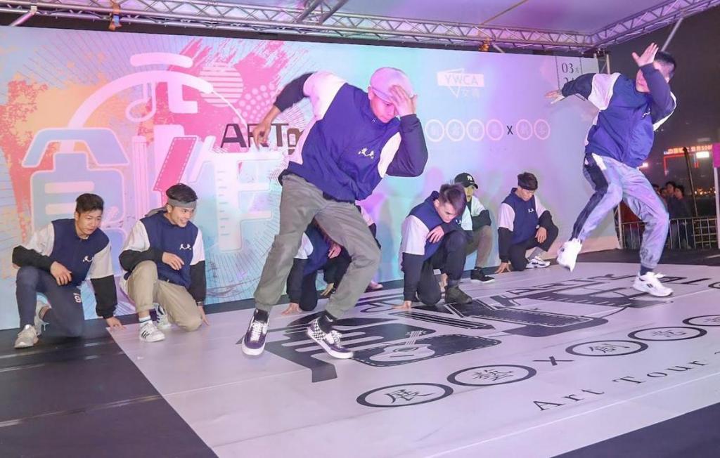 Art Tour 2019 incorporated elements of talent show, bazaar and maker faire
