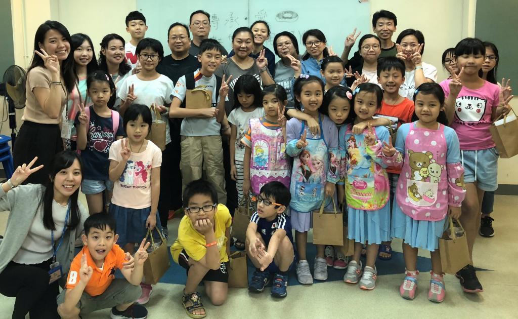 Wachsmuth & Krogmann (Far East) volunteer team made doug…