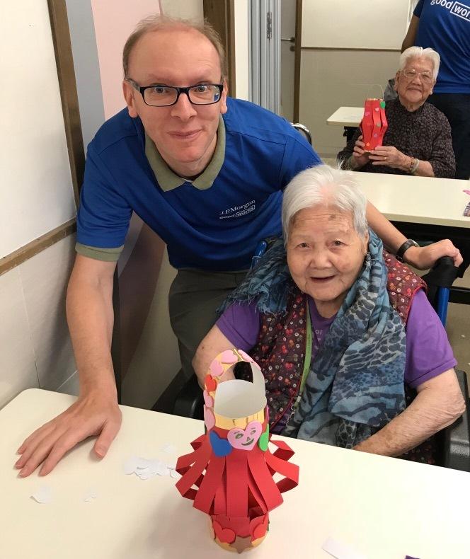 J.P. Morgan celebrated Mid-Autumn Festival with the elders