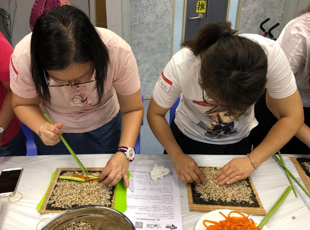 AXA Hong Kong promoted "Healthy Life" to HKYWCA’s service users