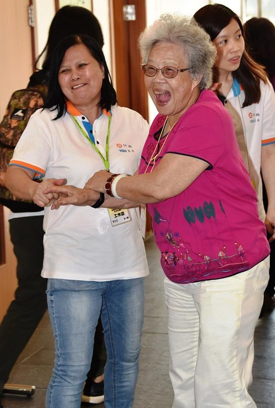 The Hip Hing-Vibro Volunteer Team organised the Cantonese Opera Show for eleven consecutive years
