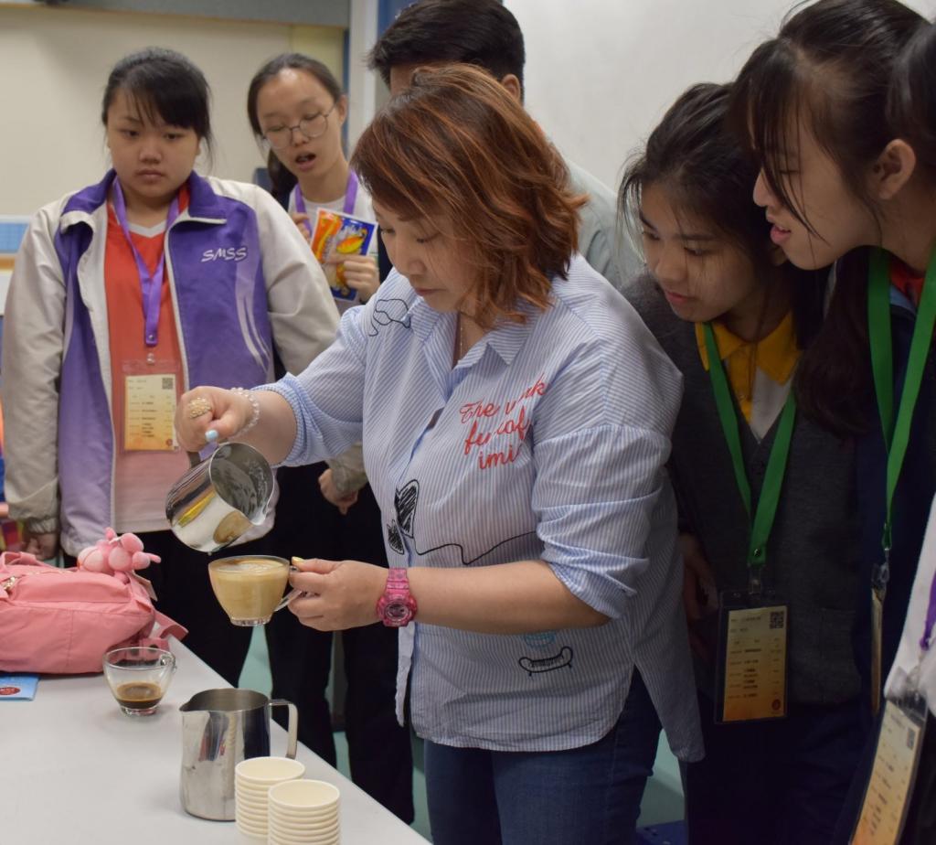 The Association co-organised “Project WeCan” Career Exploration Day