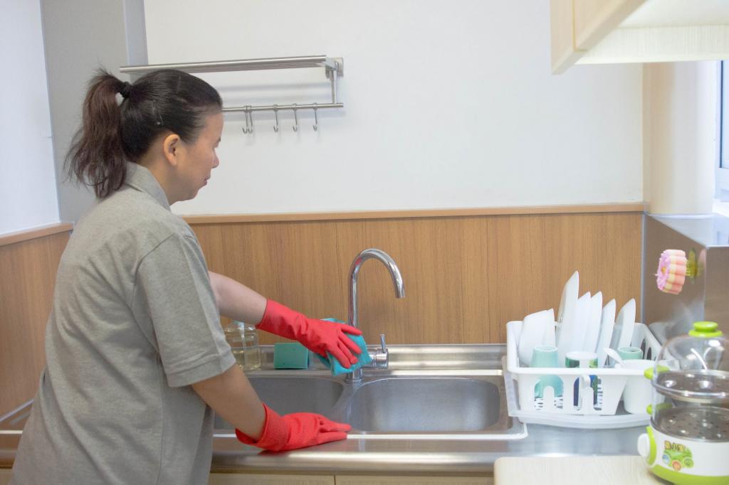 女青賽馬會青健坊及照顧易現已正式投入服務！