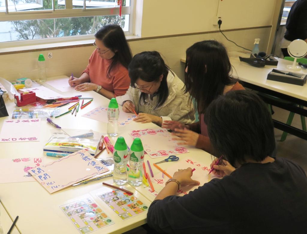 AMC (Exhibits) Ltd. decorated the Home for the Elderly to celebrate Chinese New Year