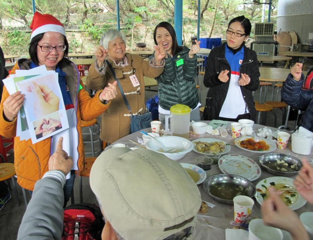 其士集團伙女青辦耆義綠悠遊