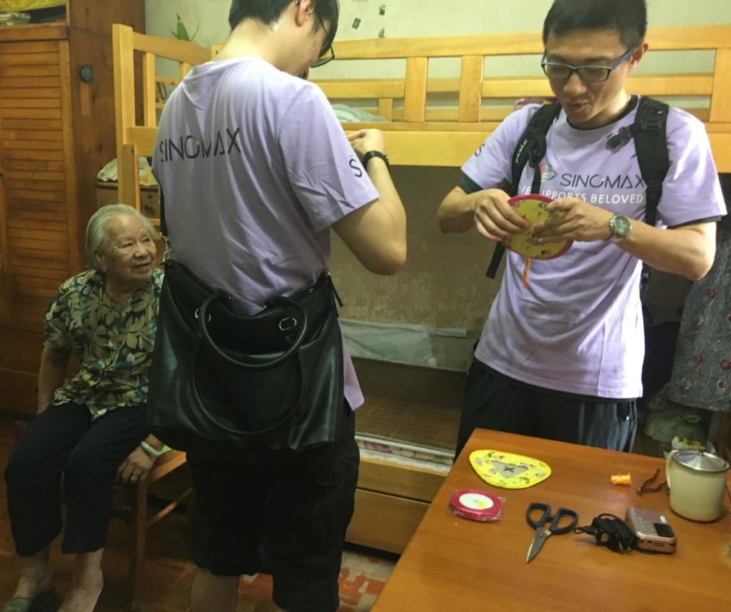 Sinomax舉辦「用愛•關懷」中秋長者探訪活動