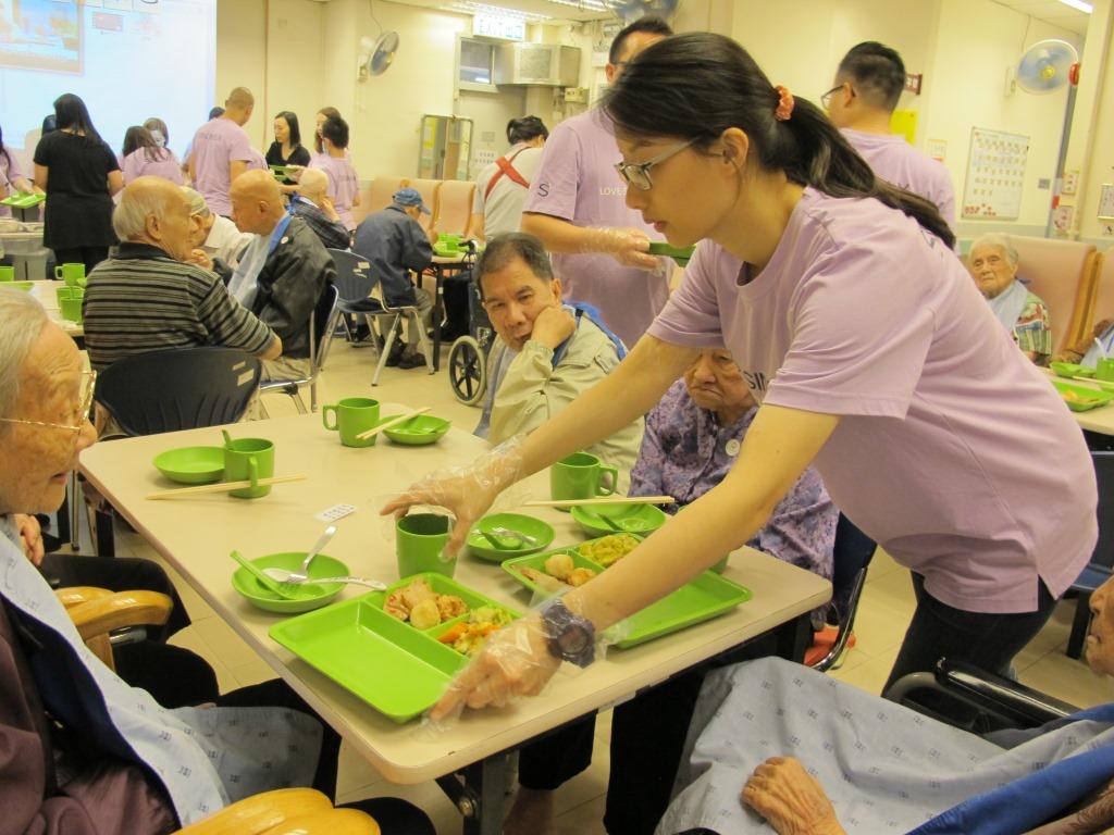 Sinomax joined Serve-a-thon and celebrates Mother’s & Father’s Day with elders