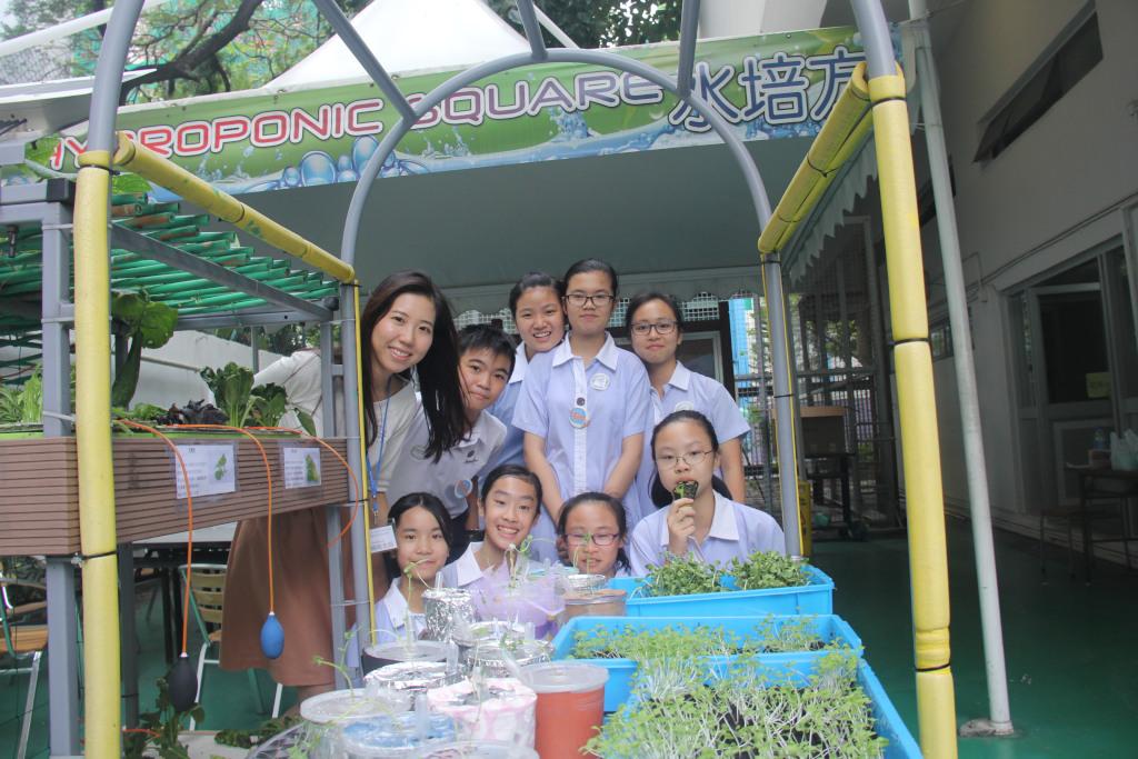 Hioe Tjo Yoeng College celebrated its 45th anniversary