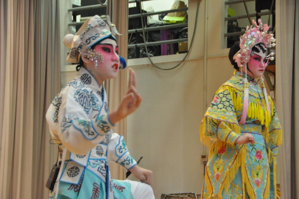 Hioe Tjo Yoeng College celebrated its 45th anniversary