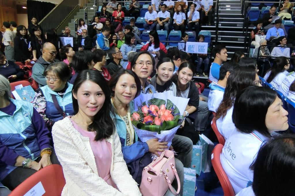 六位女青義工獲社署頒發長期服務獎