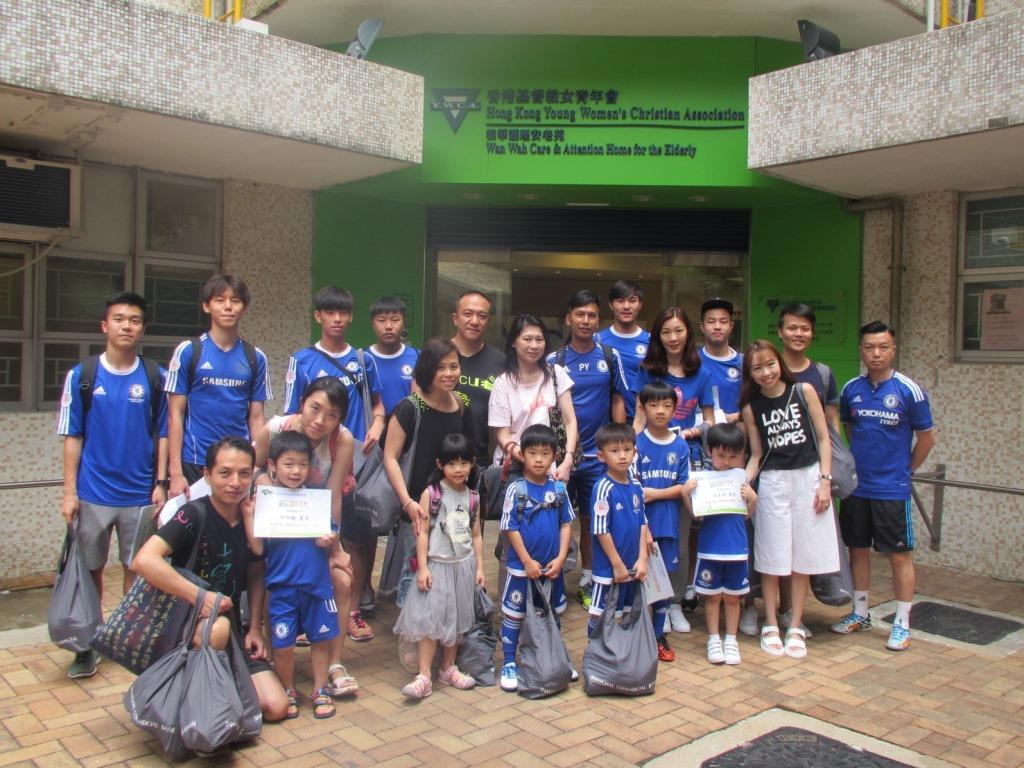 ChelseaFC Soccer School (HK) sent blessings to elderly