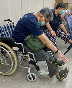 伸展運動講座鼓勵長者在家鍛練