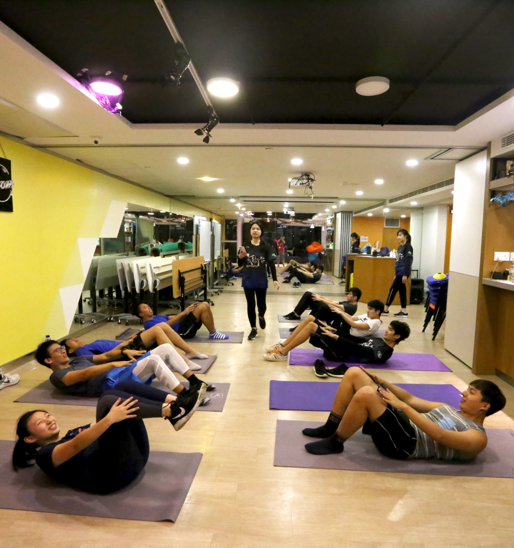 The members acted as coaches to teach stretching exercises, HIIT, Tabata, etc.
