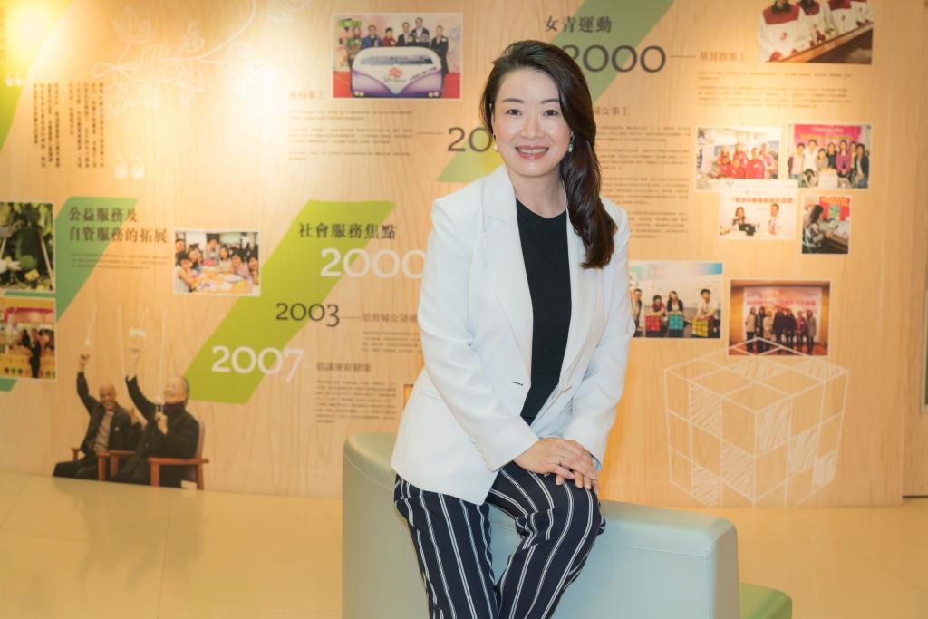YWCA Chief Executive writes column for《Marie Claire》