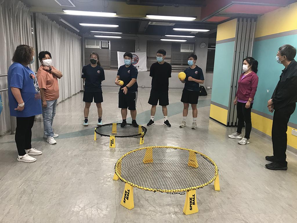 新興運動之一的圓網球。
