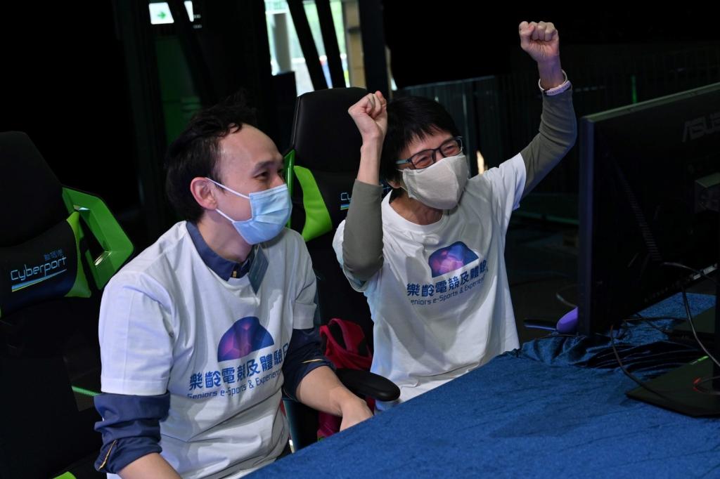 Elderly enjoyed the exciting games very much.
