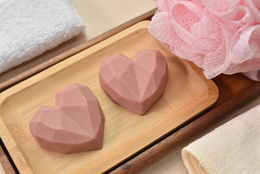 Rose silk soap bar, available exclusively in A Po Soap Mother's Day gift set
