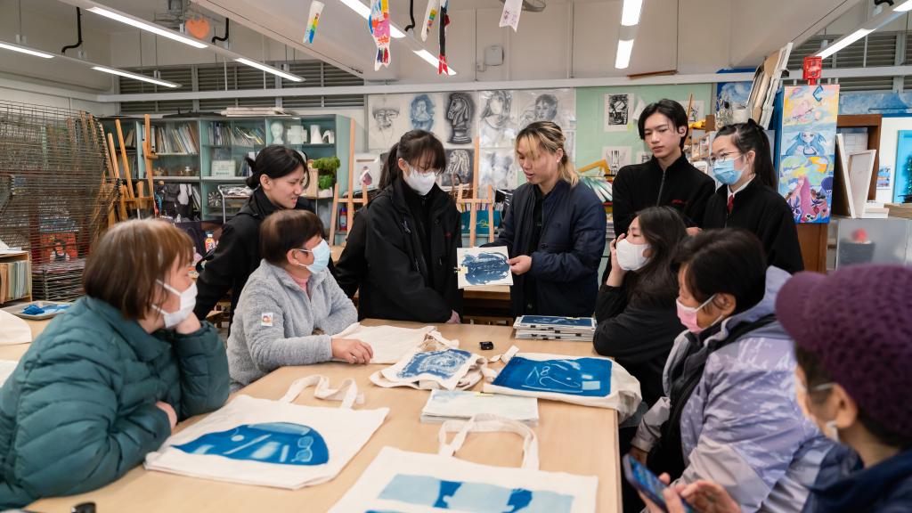YWCA Tin Library hosts Inter-generational Creative Arts Exhi…