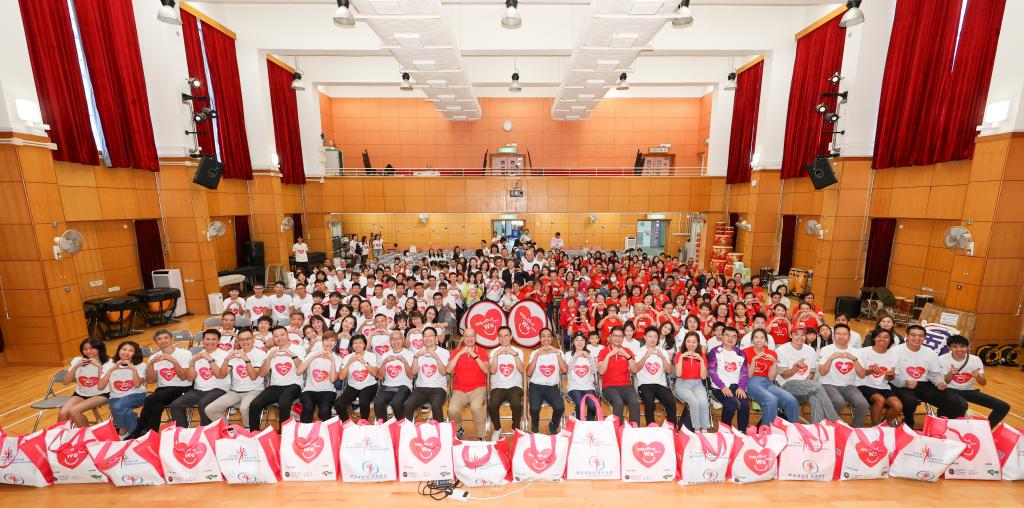 Hong Kong Elite Athletes teamed up with YWCA to organise “To…