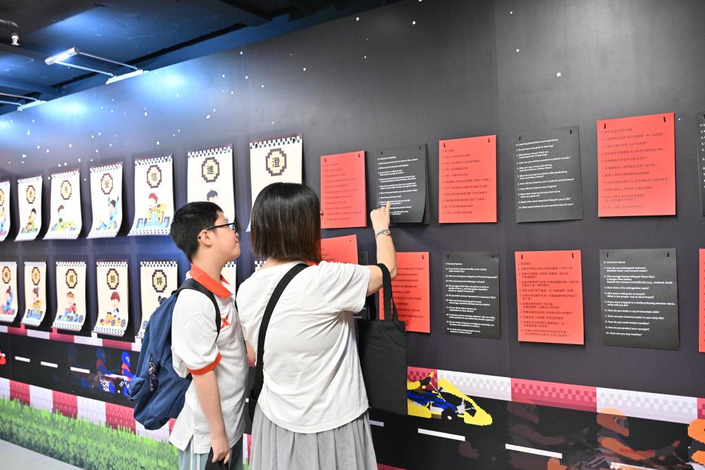 Parents appreciated sets of interview questions, and students could participate in mock interview to gain experience and confidence.