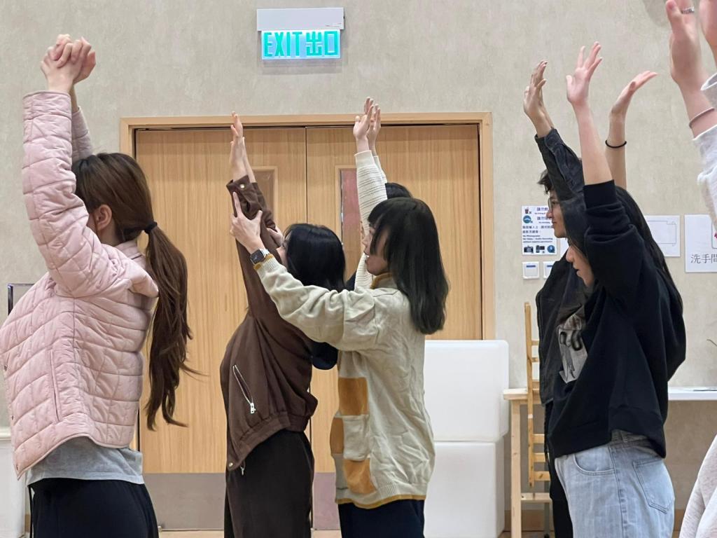 Young people worked hard to make the musical performance perfect.