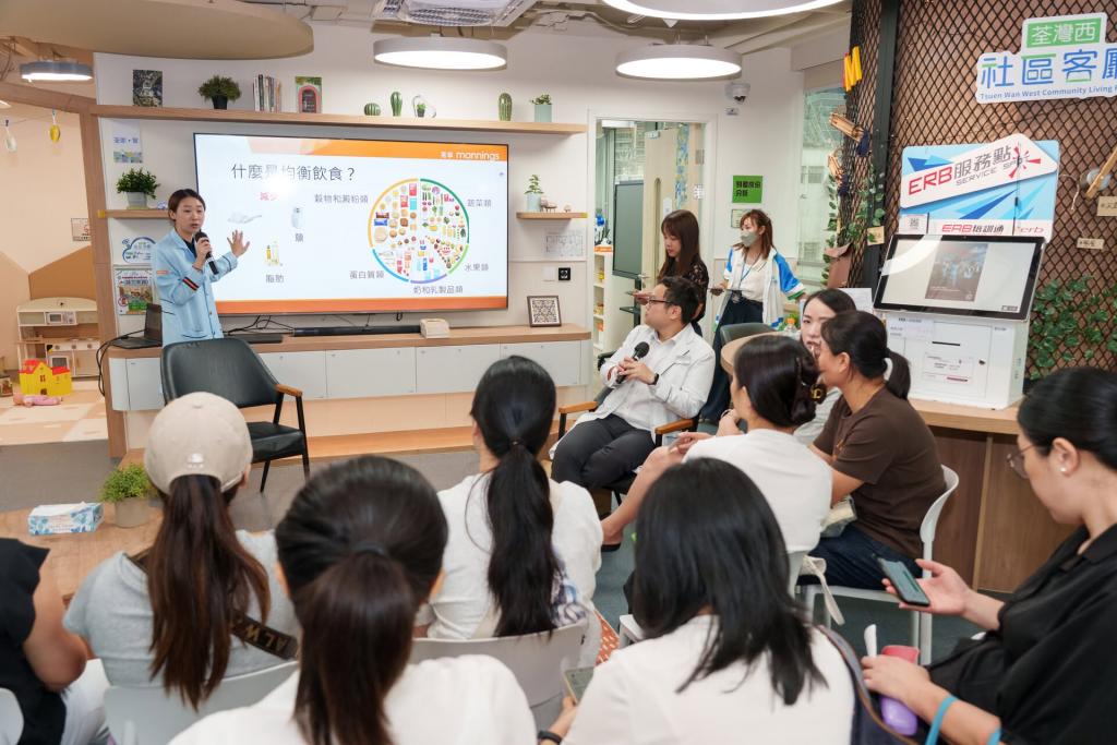 萬寧註冊營養師講解日常飲食均衡之道，提升市民的個人健康管理意識。
