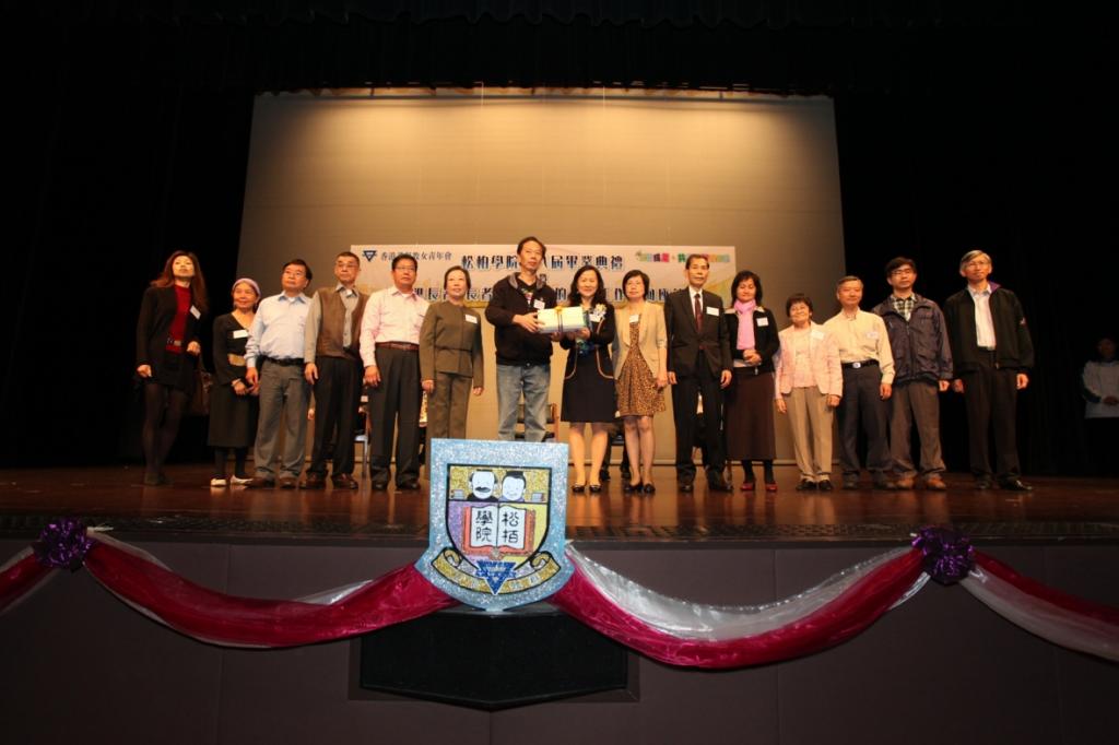 女青年會松柏學院逾650長者畢業 學員陰盛陽衰