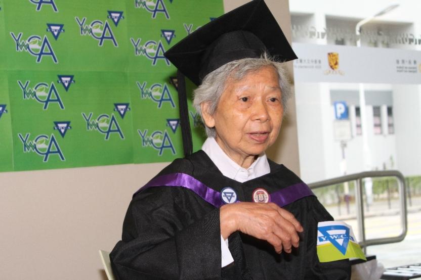 女青年會松柏學院逾650長者畢業 學員陰盛陽衰